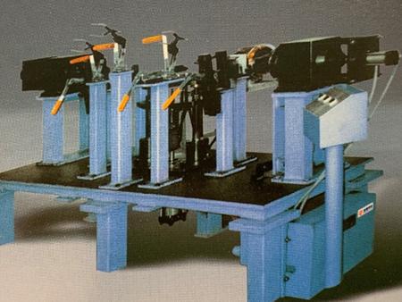Rear-Axle Welding Equipment
